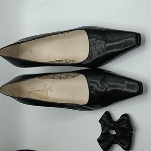 Vintage Aigner black heels Aurora 7M